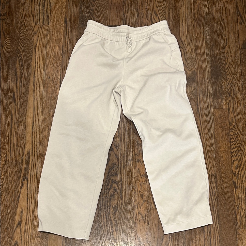 Women’s Lululemon crop softstream pant